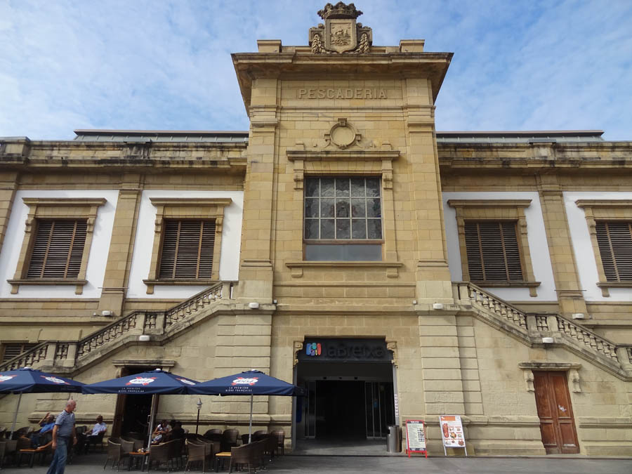 Edificio Pescadería de Bretxa